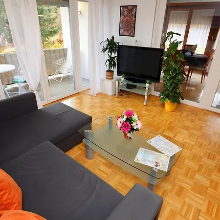 Traumferienwohnung - Mit Schoenem Wintergarten *