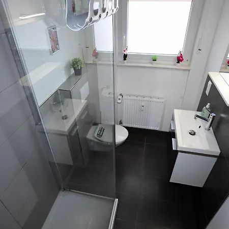 Traumferienwohnung - Mit Schoenem Wintergarten Apartmán